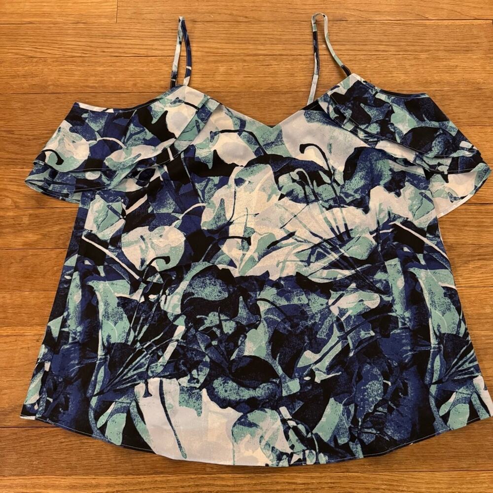 Bar III blue white cold shoulder spaghetti strap blouse shirt top sz small
b48